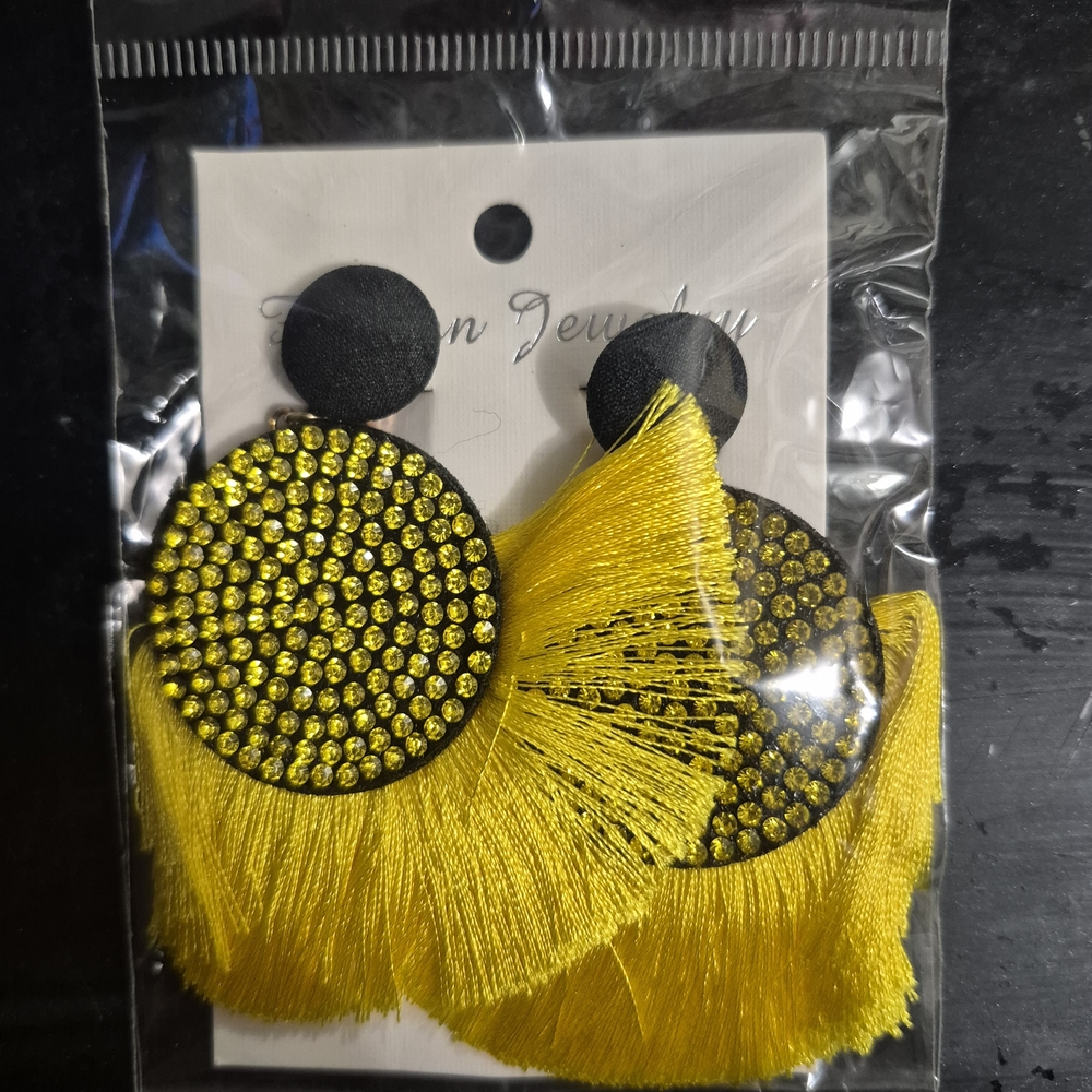 Source Unknown Black and Yellow Crystal Tassel Earrings